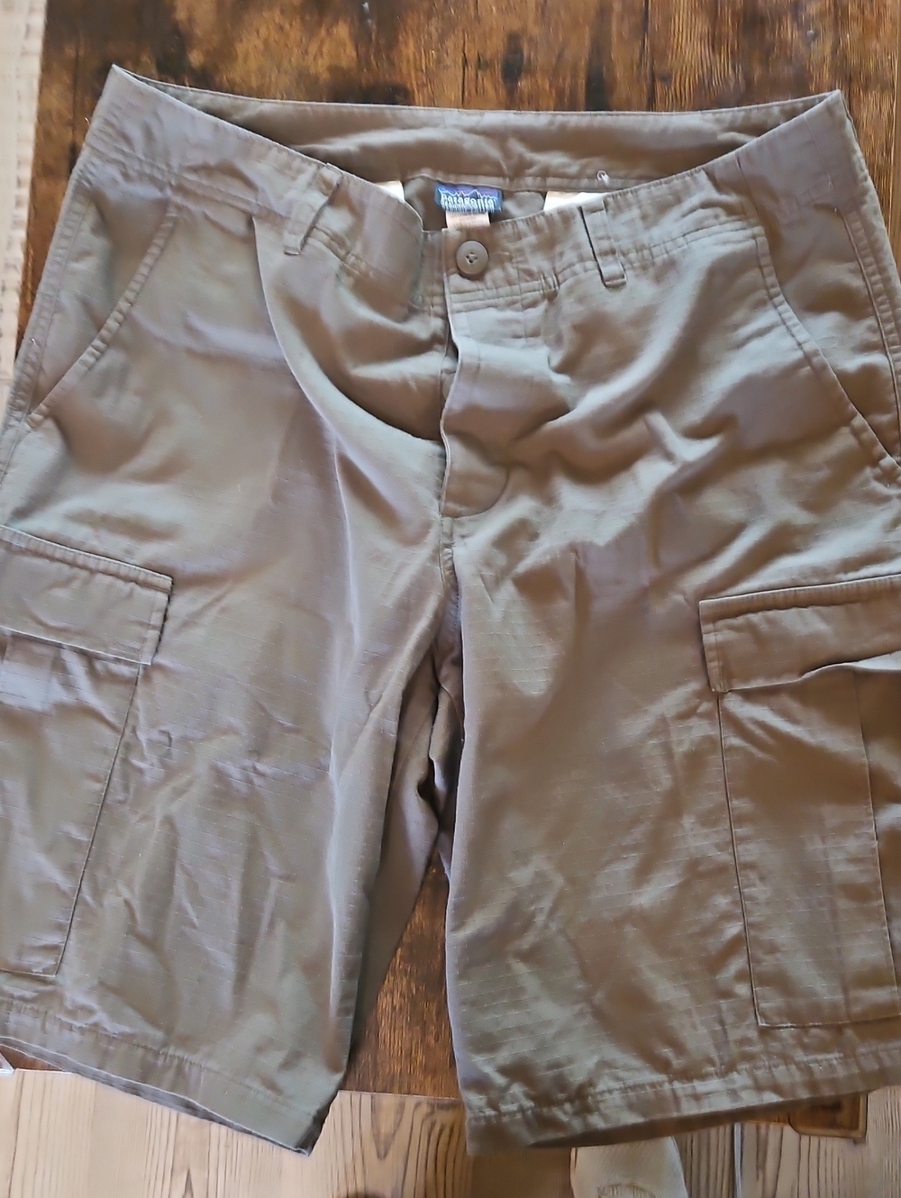 Patagonia Men’s Olive Cargo Shorts with Side Pockets
